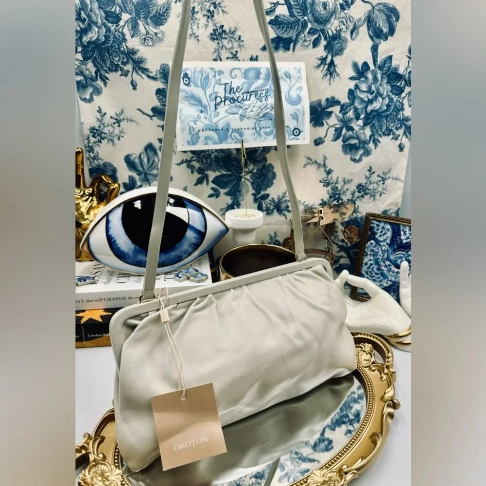 🆕 OROTON 🧿 NWT Celia XL Long Leather Clutch, Cream